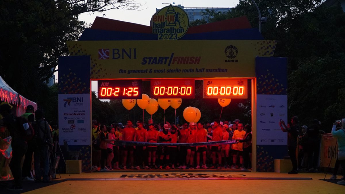 BNI-UI Half Marathon 2023 Start Line